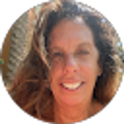 Profile photo of stacey quintiliano