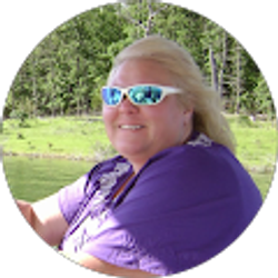 Profile photo of Beth Deran