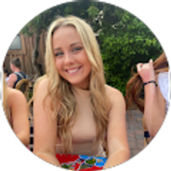 Profile photo of Maggie Robinson