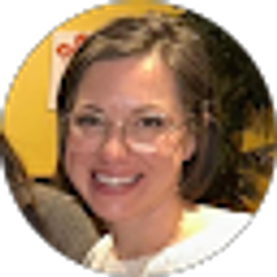 Profile photo of Laura Robinson