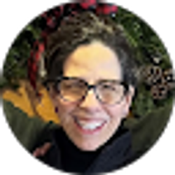 Profile photo of Lisa Dobrowolski