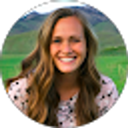 Profile photo of Lindy Halterman