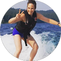 Profile photo of Tiff Bell