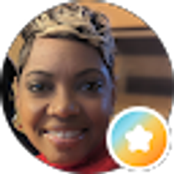 Profile photo of Roxanne Hall