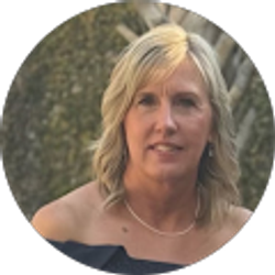 Profile photo of Lisa Beidelschies