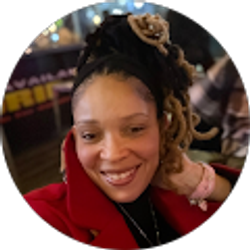 Profile photo of Stephanie Harris