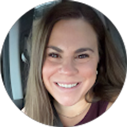 Profile photo of Andrea Veches