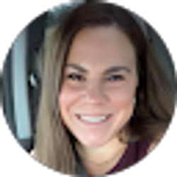 Profile photo of Andrea Veches
