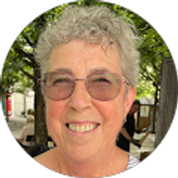 Profile photo of Leslie Parr