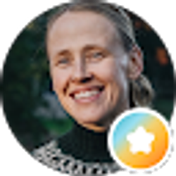 Profile photo of Lindsay MacCuaig