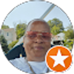 Profile photo of Dee Warner