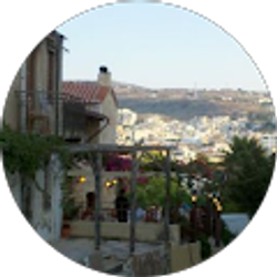 Profile photo of Rebecca Guthrie