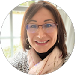 Profile photo of Alejandra Lopez-de-Nunez