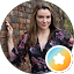 Profile photo of Hannah Gibson