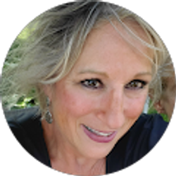 Profile photo of Amy Officer