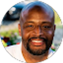 Profile photo of Thomas Alexander
