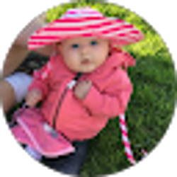 Profile photo of Danielle Pfahler