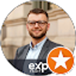 Profile photo of Riley Hall