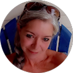 Profile photo of Jennifer Peacock