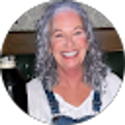 Profile photo of Amy Rhoads
