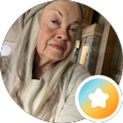 Profile photo of Carrie Young
