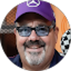 Profile photo of Oscar Carmona