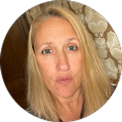 Profile photo of CHRISTIE LOWE