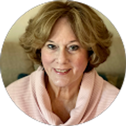 Profile photo of Sandy Arnold