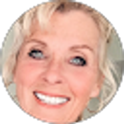 Profile photo of Linda Gray