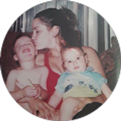 Profile photo of Amanda Collins