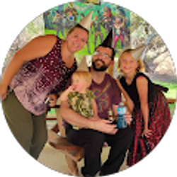 Profile photo of Danielle Hunt