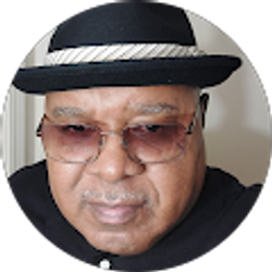 Profile photo of Mr Warren