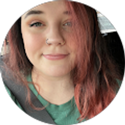 Profile photo of Lauren Bess