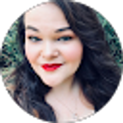 Profile photo of Julie Miller