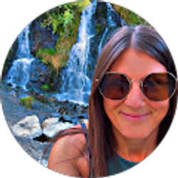 Profile photo of Leah Cooke