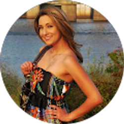 Profile photo of Lesley Martin