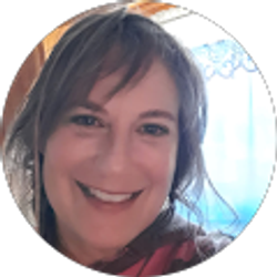 Profile photo of Heidi Chamberlin