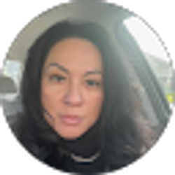 Profile photo of Leslie Pena