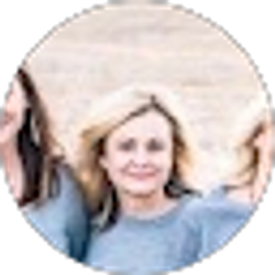 Profile photo of Linda Thomas