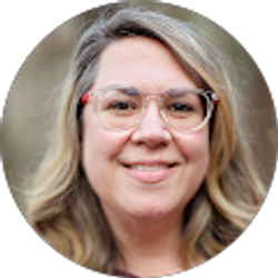 Profile photo of Jennifer Walden