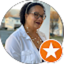 Profile photo of Stephanie G.