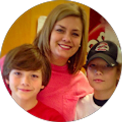 Profile photo of Kendra Leigh Thomas