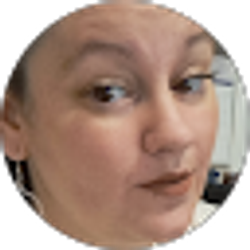 Profile photo of Sarah O'Mearlaigh