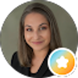 Profile photo of Laura McFarland