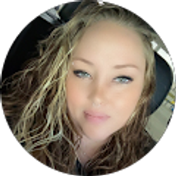 Profile photo of Amber Andrews