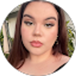 Profile photo of Katie Rowe