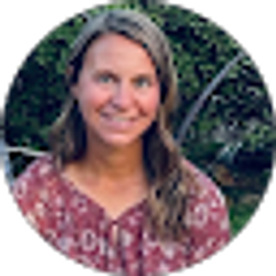 Profile photo of Elizabeth Scheidt
