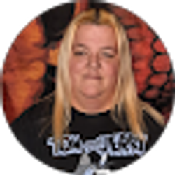 Profile photo of Rosie Mills