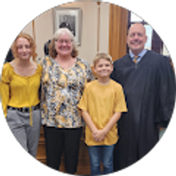 Profile photo of Lee Ann Dial