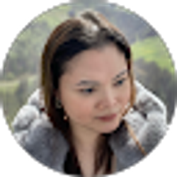 Profile photo of Nicole Valbuena
